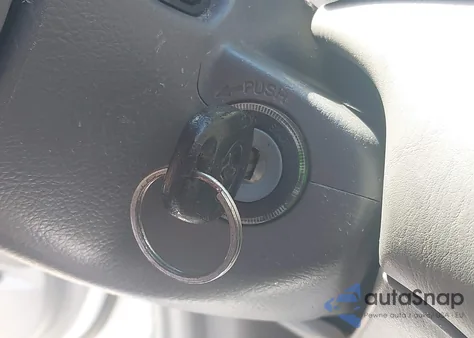 2002 Toyota Camry Le V6 z USA, uszkodzony, nr VIN 4T1BF32K42U007564